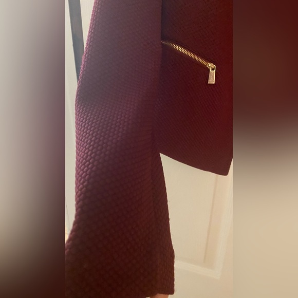 SOLD - Dynamite burgundy blazer - Picture 2 of 4